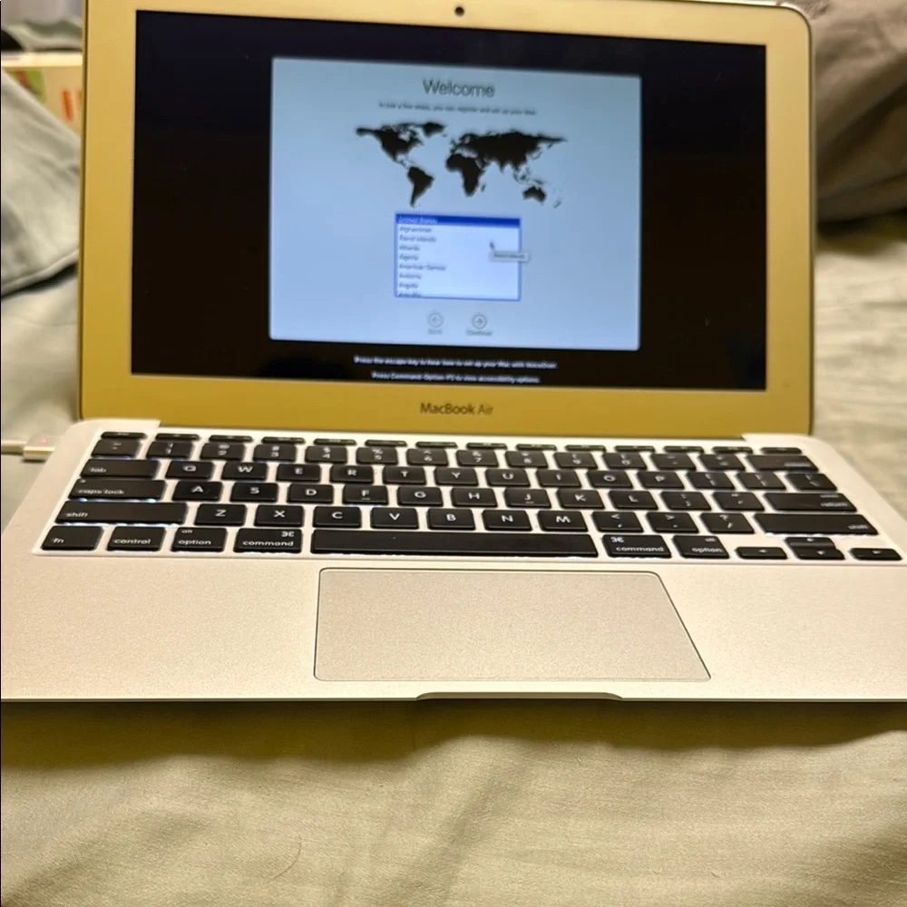 Apple MacBook Air - Silver
